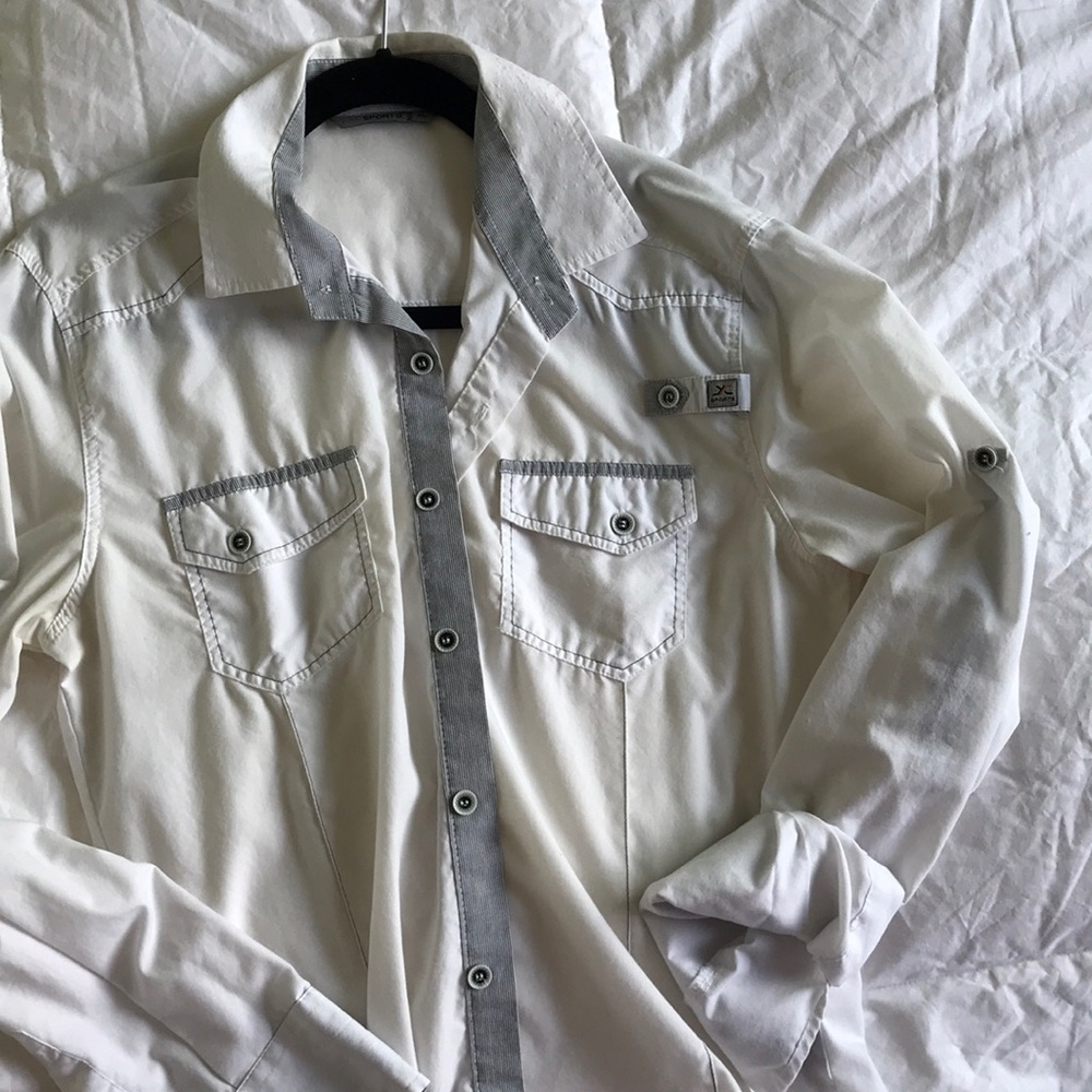 X large men’s dress shirt